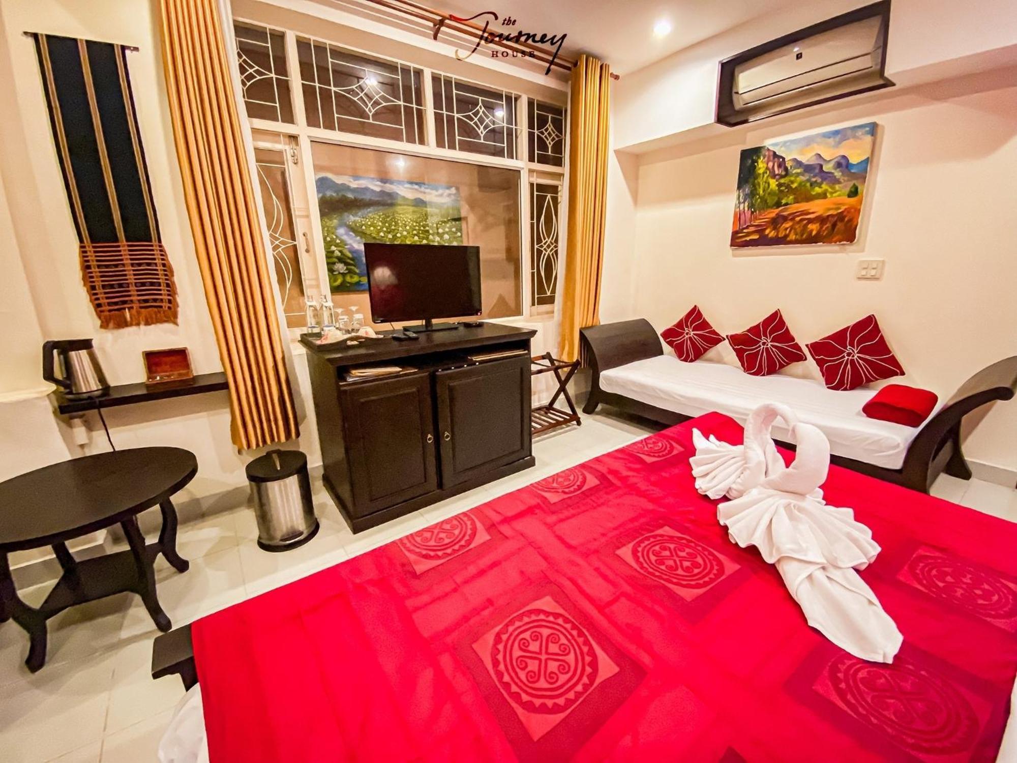 The Journey House Lifestyle Boutique Hotel Kanchanaburi Luaran gambar