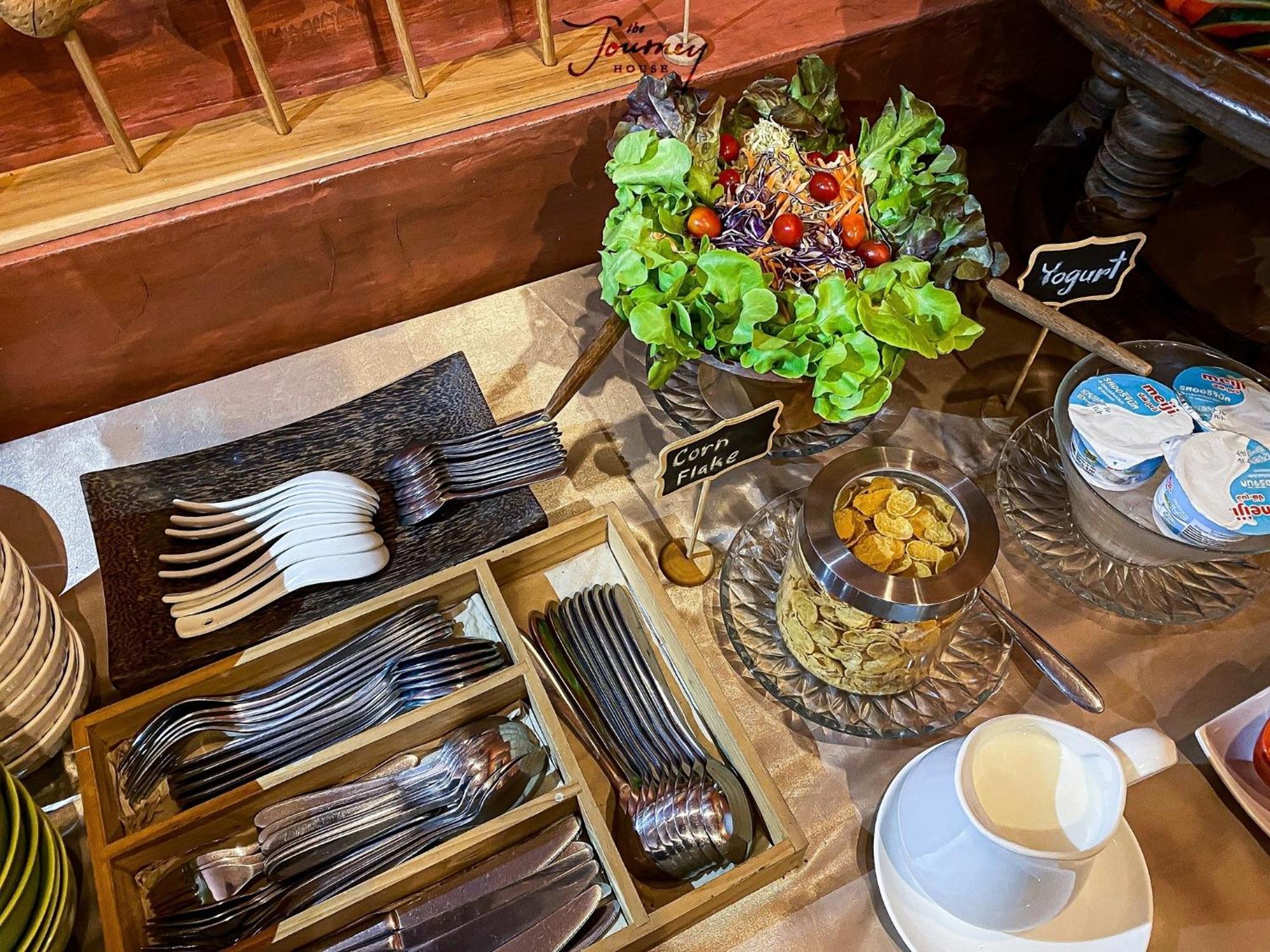 The Journey House Lifestyle Boutique Hotel Kanchanaburi Luaran gambar