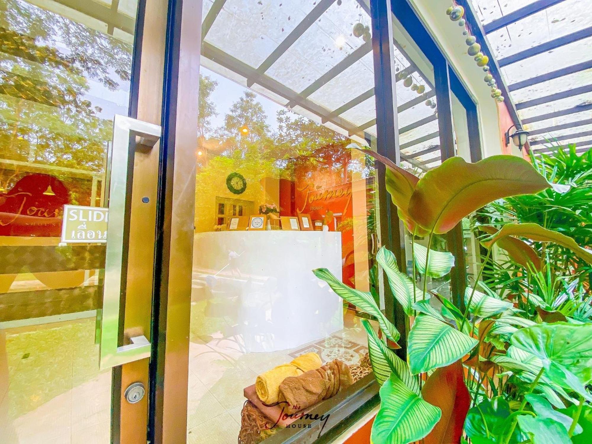 The Journey House Lifestyle Boutique Hotel Kanchanaburi Luaran gambar