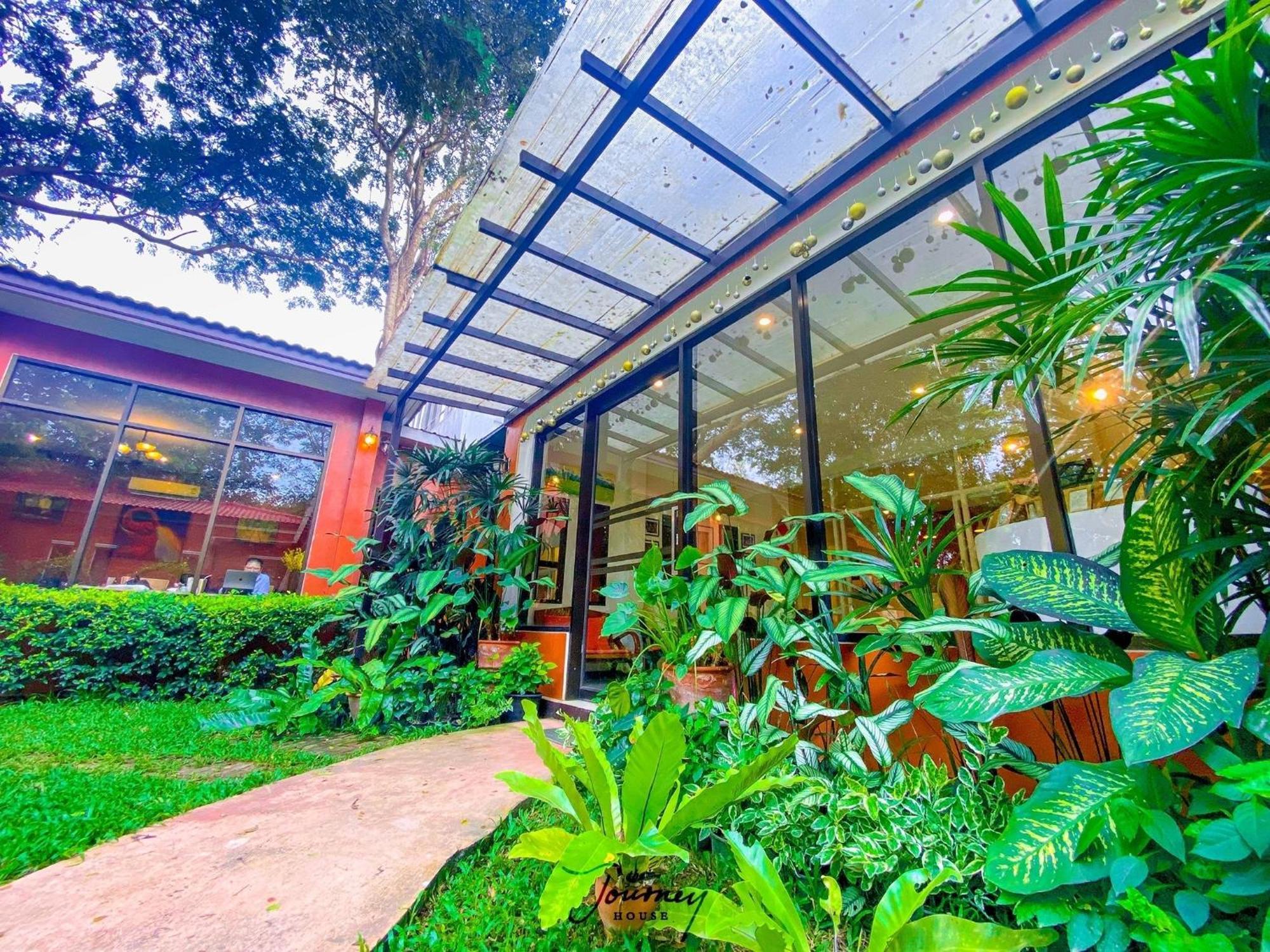 The Journey House Lifestyle Boutique Hotel Kanchanaburi Luaran gambar